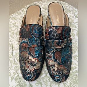 Pretty brocade mules from Anthropologie by Enzo Angiolini. Size 8.5